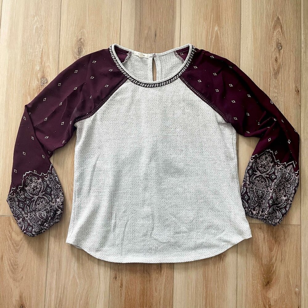 Maurices Long Sleeve Top Medium Multicolor Sheer Sleeve Boho Geometric Wine